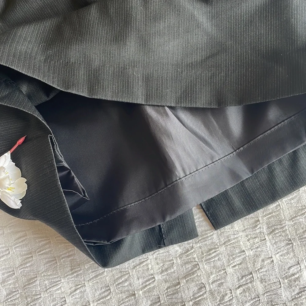 Pin striped Office skirt - knee length - Picture 9 of 9